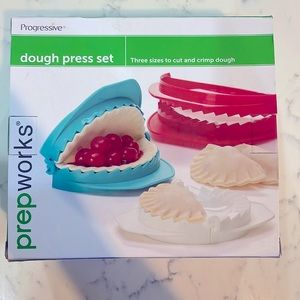 Dough Press Set, New 🥟